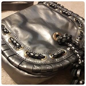 🎉 HP 🎉 Badgley Mischka Noelle Pewter Leather Bag
